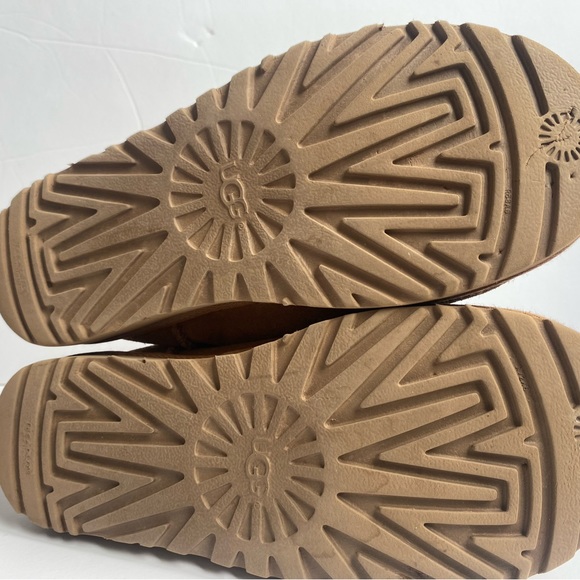 UGG CUSTOMIZABLE BAILEY BOW SHORT CHESTNUT WOMEN'S BOOTS SIZE US 6 - Picture 2 of 9